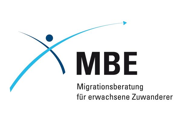 Logo des bundesweiten Programmes Migrationsberatung für erwachsene Zuwanderer.